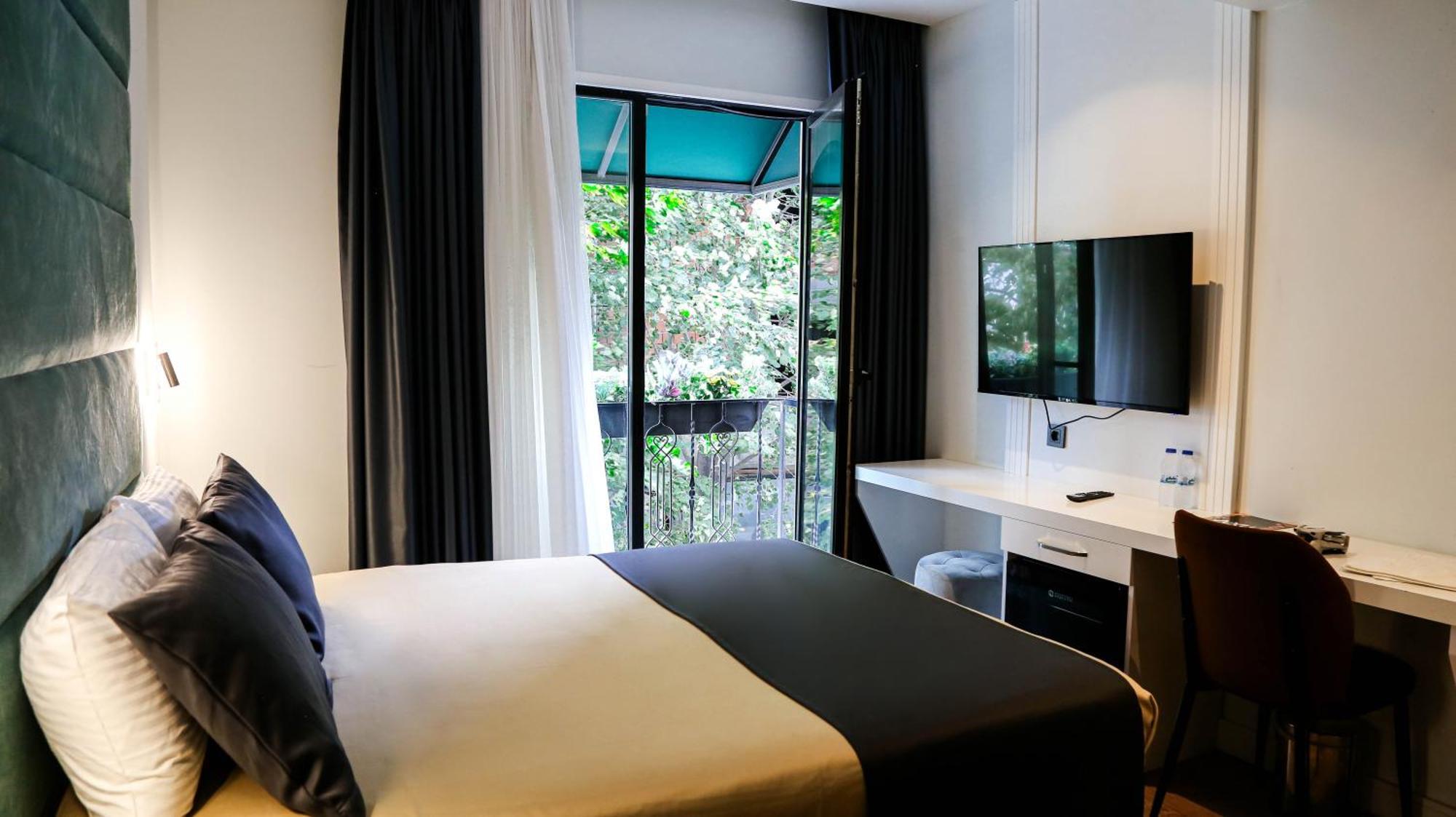 Axu Airport Hotel Arnavutkoy 외부 사진 A room at the hotel
